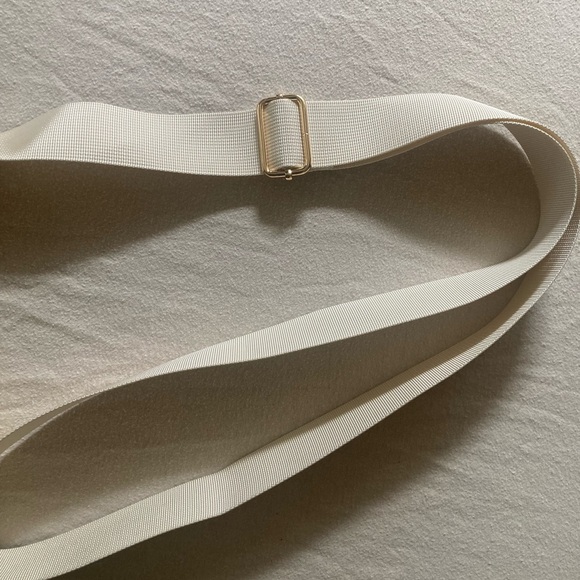 Transparent Cream Crossbody Bag - Picture 6 of 10